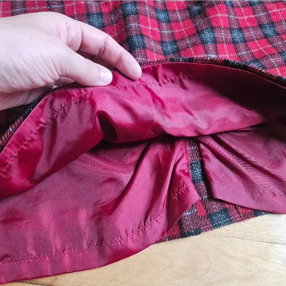 Vintage Savannah Red and Black Plaid Pencil Skirt